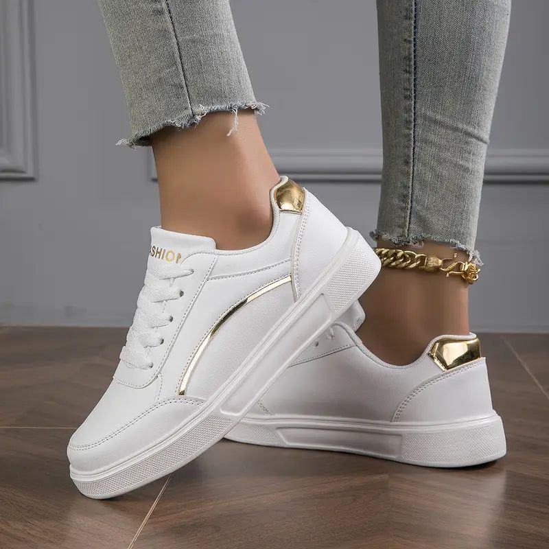 Sneakers-Lage-lichtgewicht-sneaker-met-sierlijk-detail-voor-dames.jpg